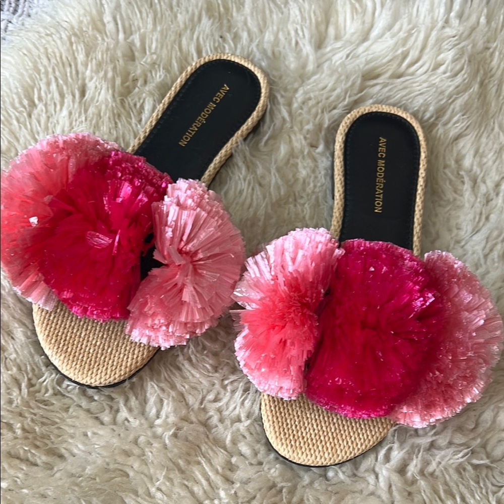 Plush Pink and Red Sandals with Cozy Furry Upper
